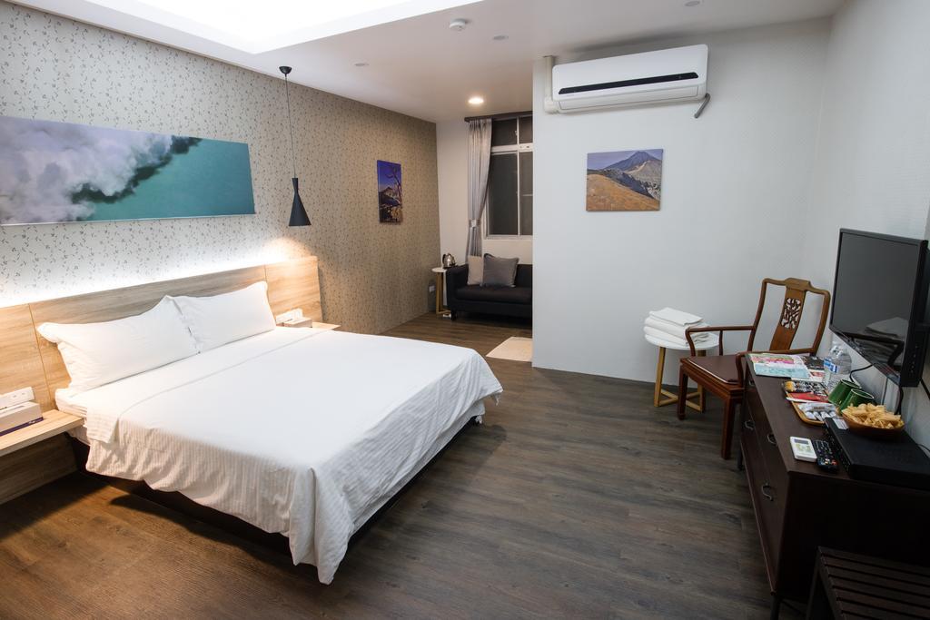 Cozy Cozy Hostel Тайнань Екстер'єр фото